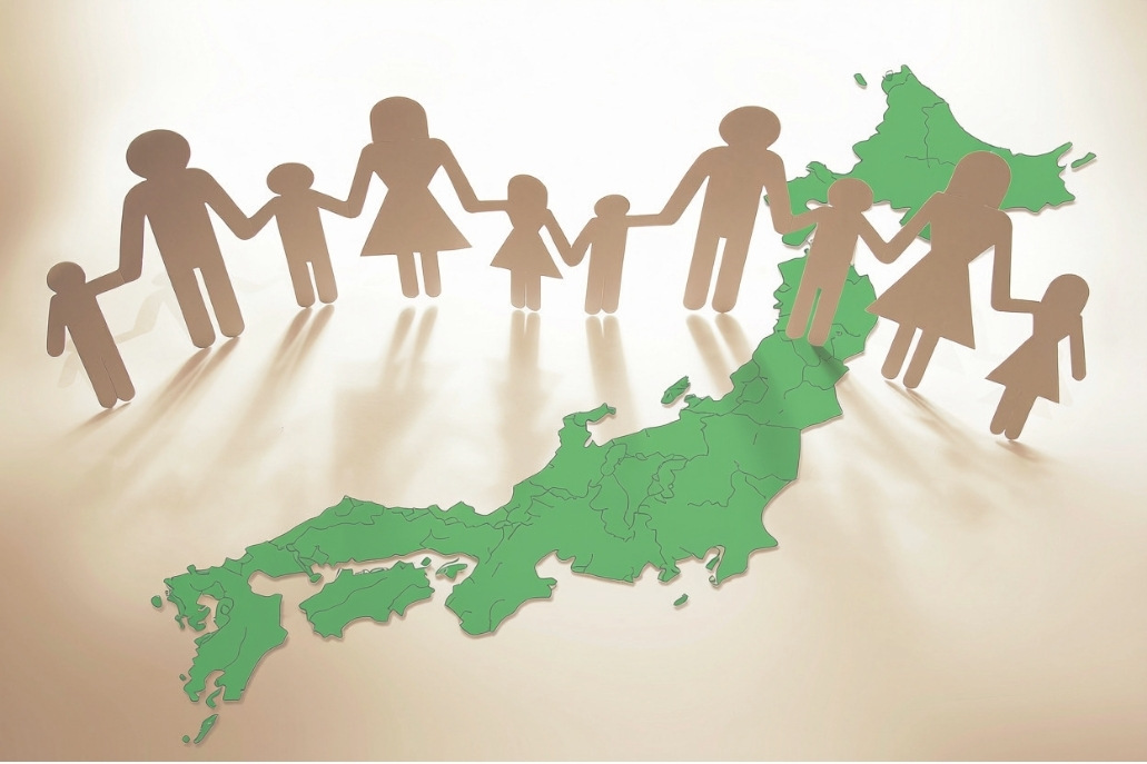 数次相続で相続人が全国15人に散らばった状態を日本地図で示したイメージ